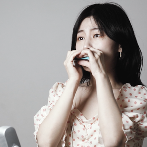 国产我和亲妺作爱69免费观看
